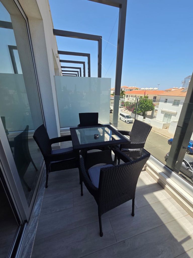 Balcony table and chairs